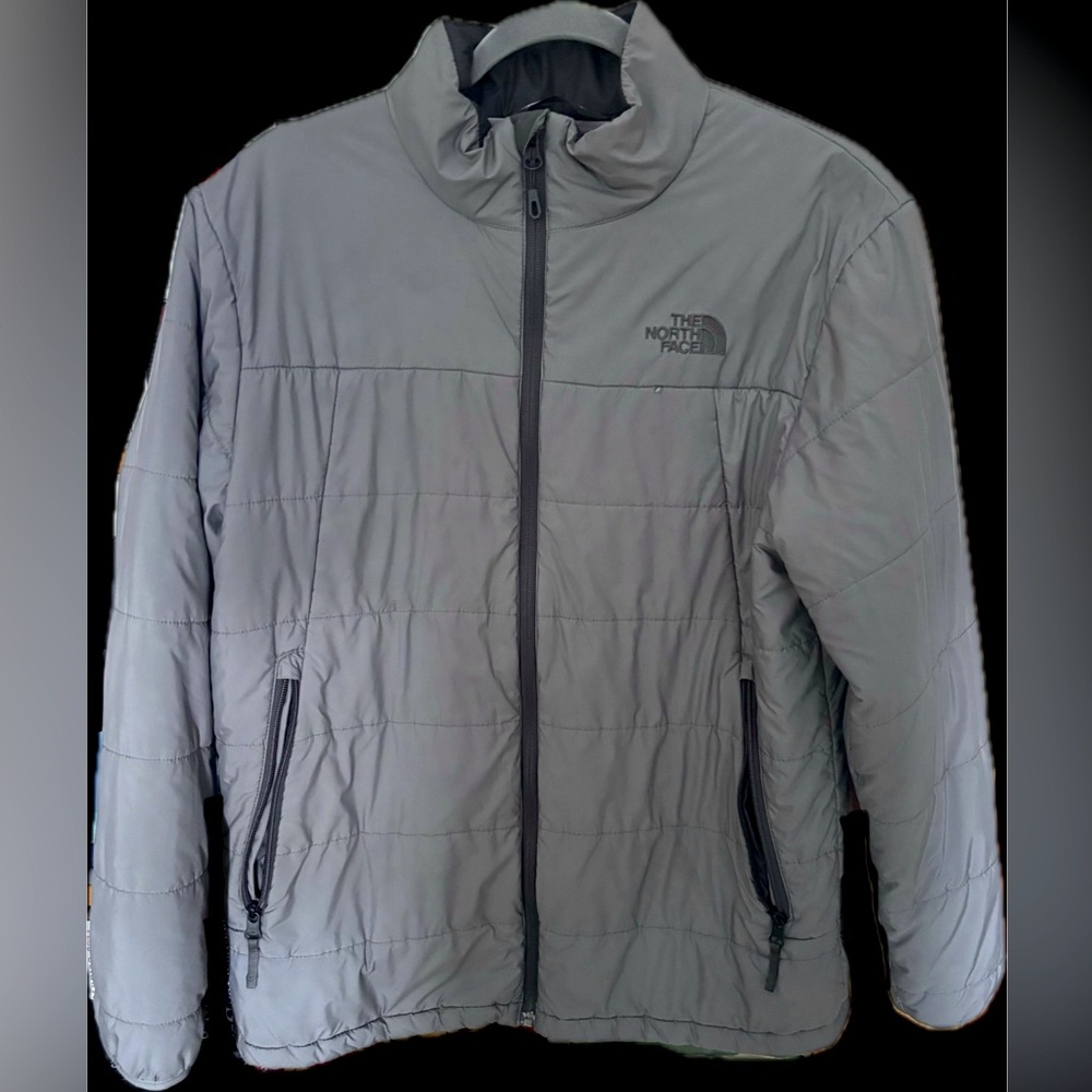 The North Face Gray Light Puffer jacket- men’s medium